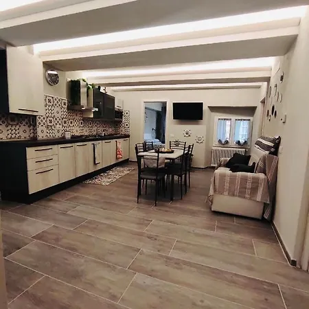 A Ca Du Kubla مونتيروسّو ال ماري